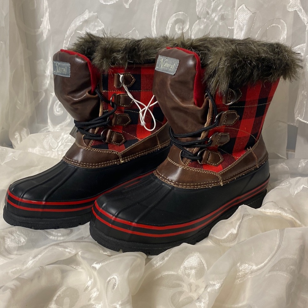 NATURAL REFLECTIONS Lumber Jill Winter Boots sz 11 NWT
